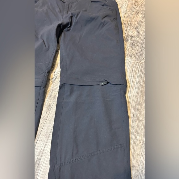 Columbia Women’s 2 in 1 Convertible Black Outdoor Pants - Size 6 - Picture 5 of 10